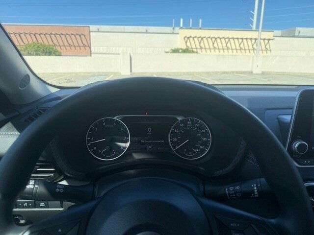 Used 2024 Nissan Sentra SV image 9