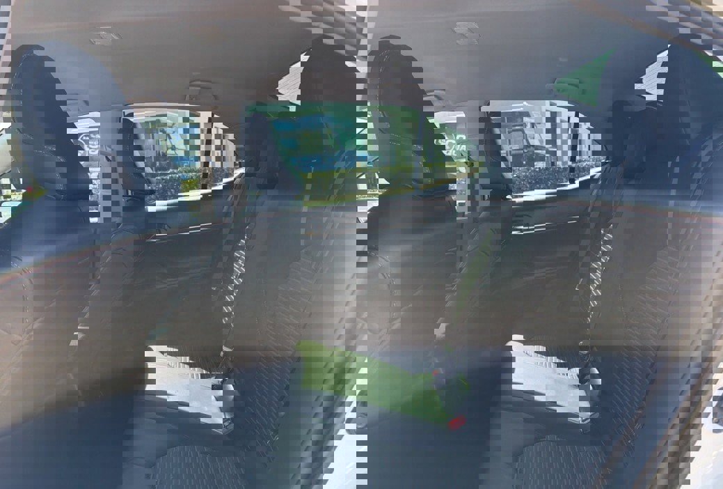 Used 2024 Toyota Camry SE image 9