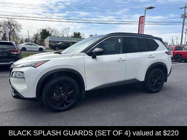 Certified 2023 Nissan Rogue SV w/ SV Premium B Package AWD/4WD image 7