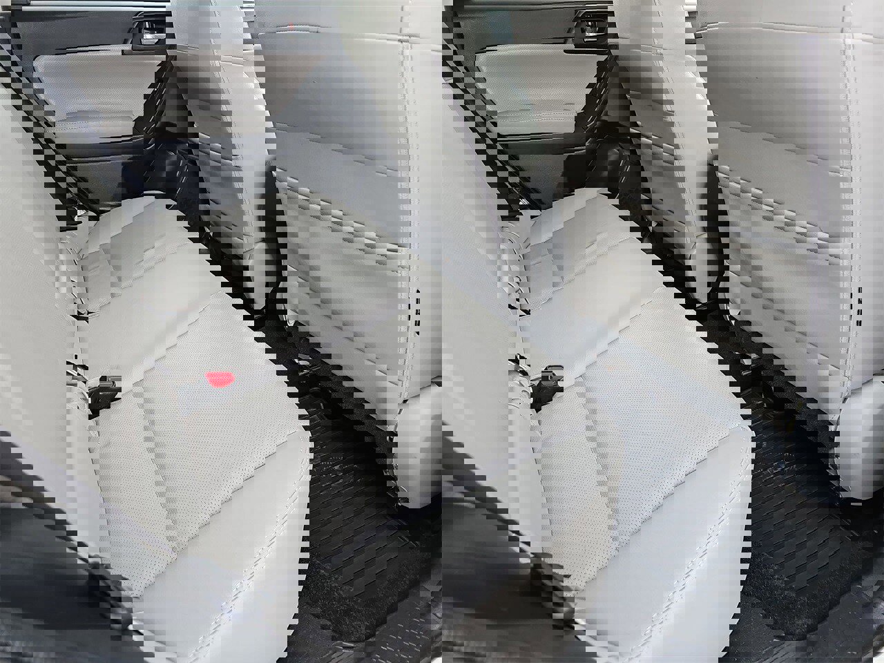 Used 2016 Subaru Forester 2.5i Limited image 11