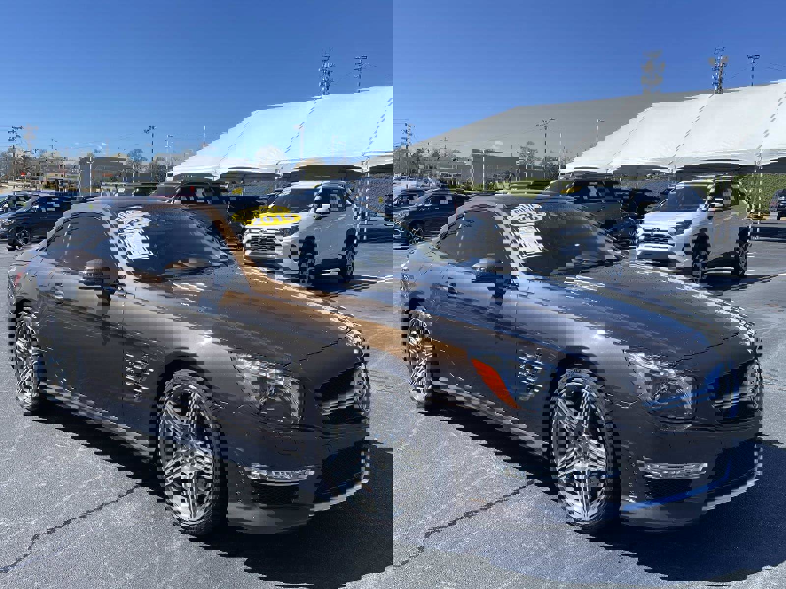 Used 2015 Mercedes-Benz SL 63 AMG w/ Driver Assistance Package image 33