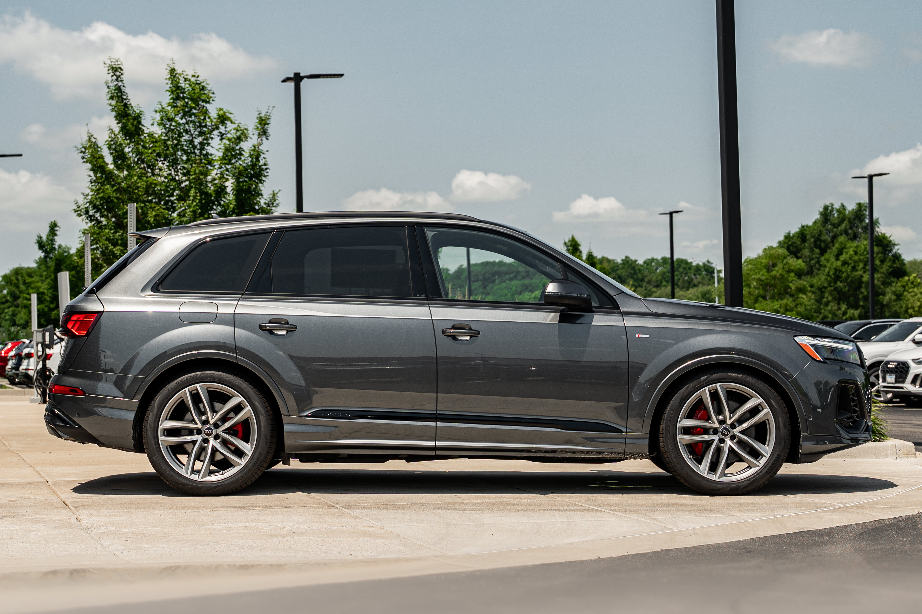 New 2026 Audi Q7 3.0T Prestige AWD/4WD image 3
