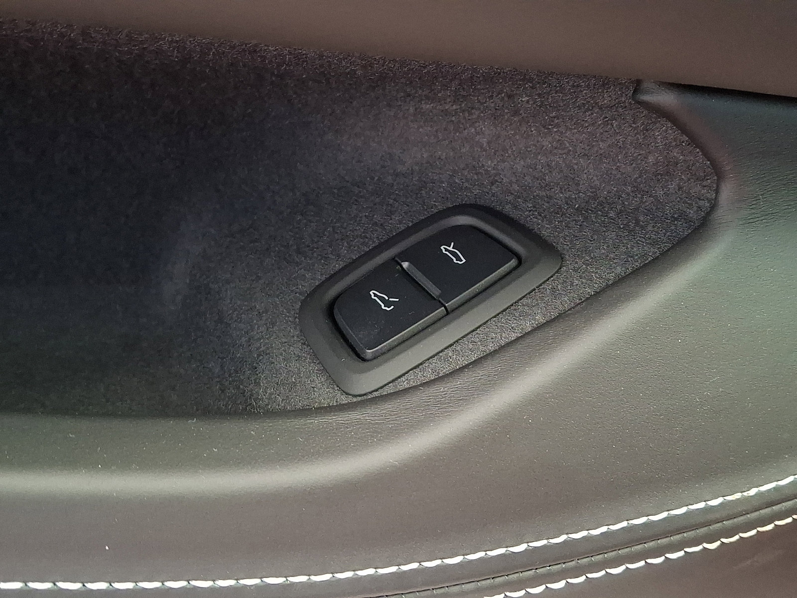 Used 2024 Chevrolet Corvette Z06 w/ Stealth Interior Trim Package image 24