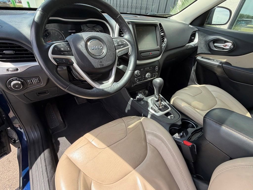 Used 2015 Jeep Cherokee Limited AWD/4WD image 7