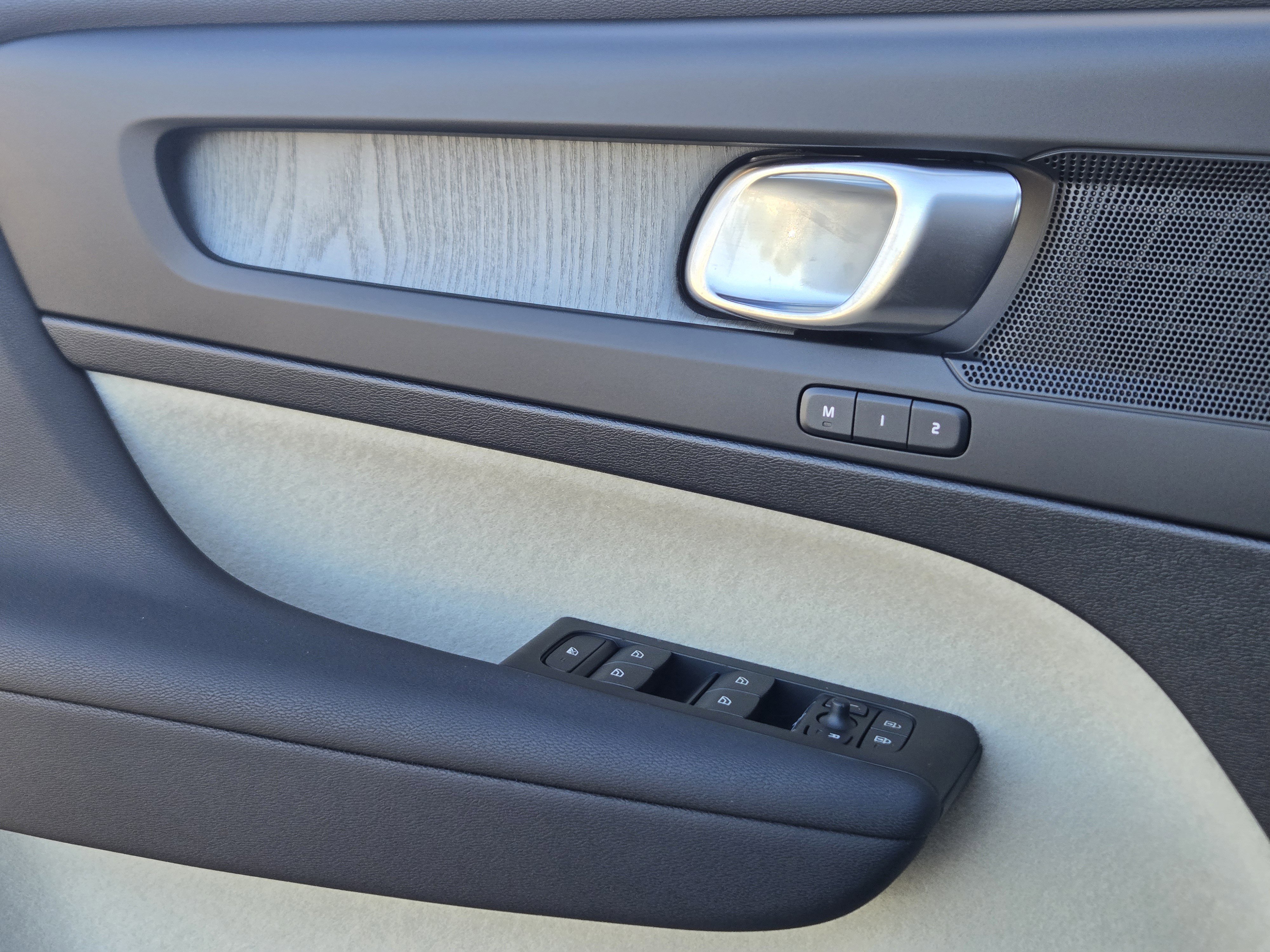 New 2026 Volvo XC40 B4 Plus w/ Protection Package Premier image 25