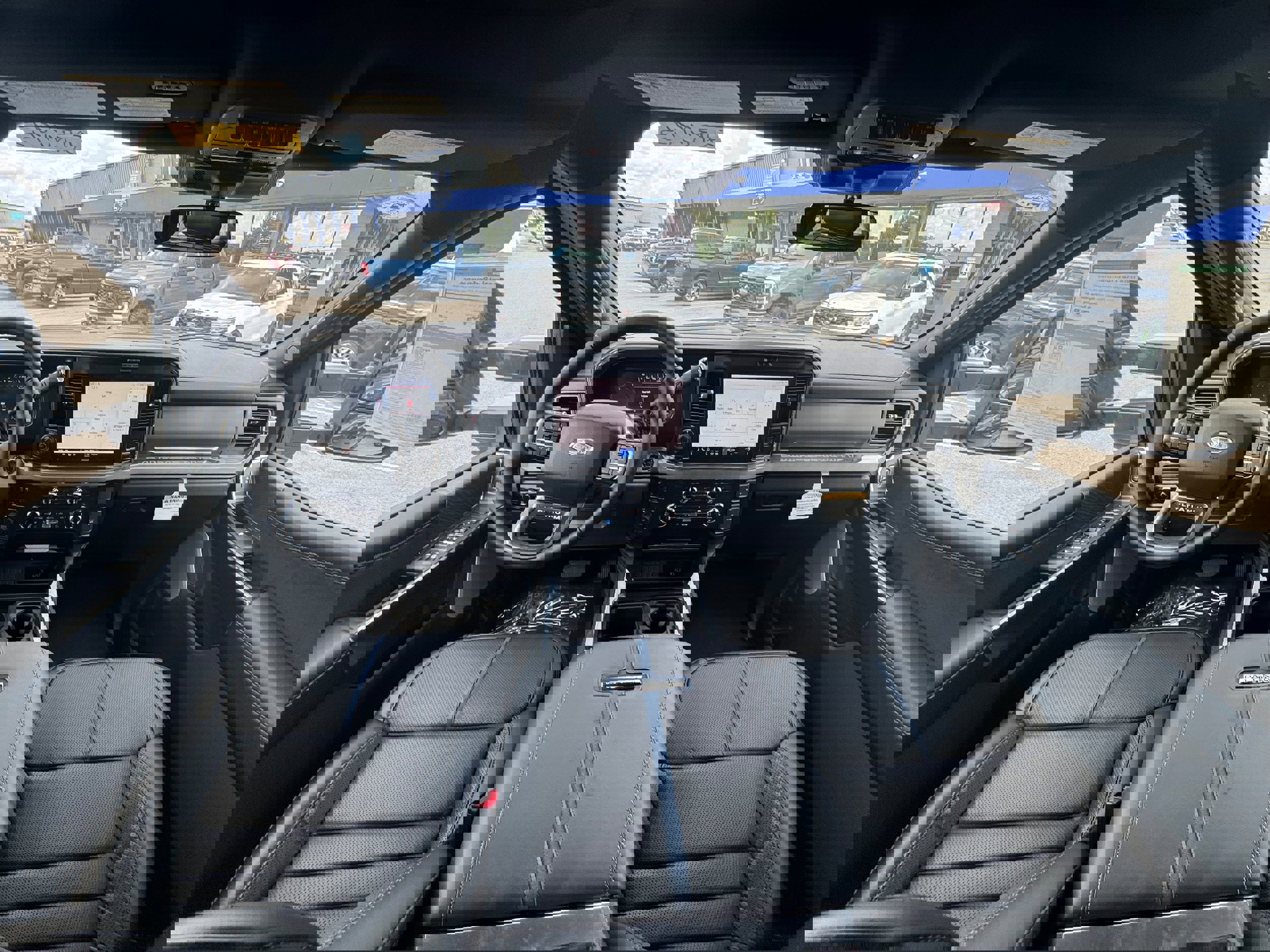 New 2025 Ford F250 Platinum image 10