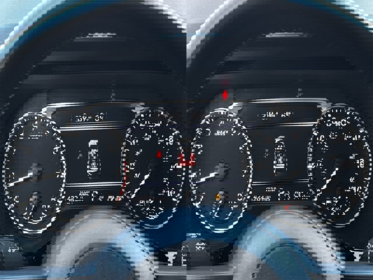 Used 2024 Nissan Pathfinder SV w/ SV Premium Package image 13