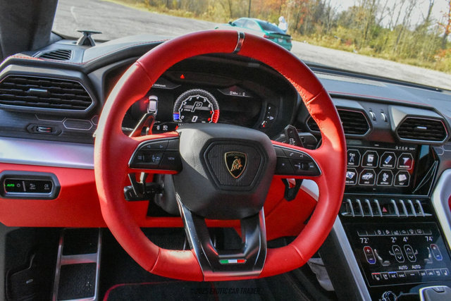 Used 2020 Lamborghini Urus image 31