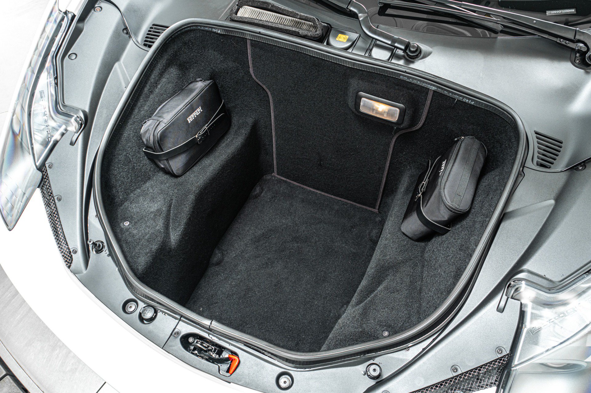 Used 2015 Ferrari 458 Spider RWD image 18