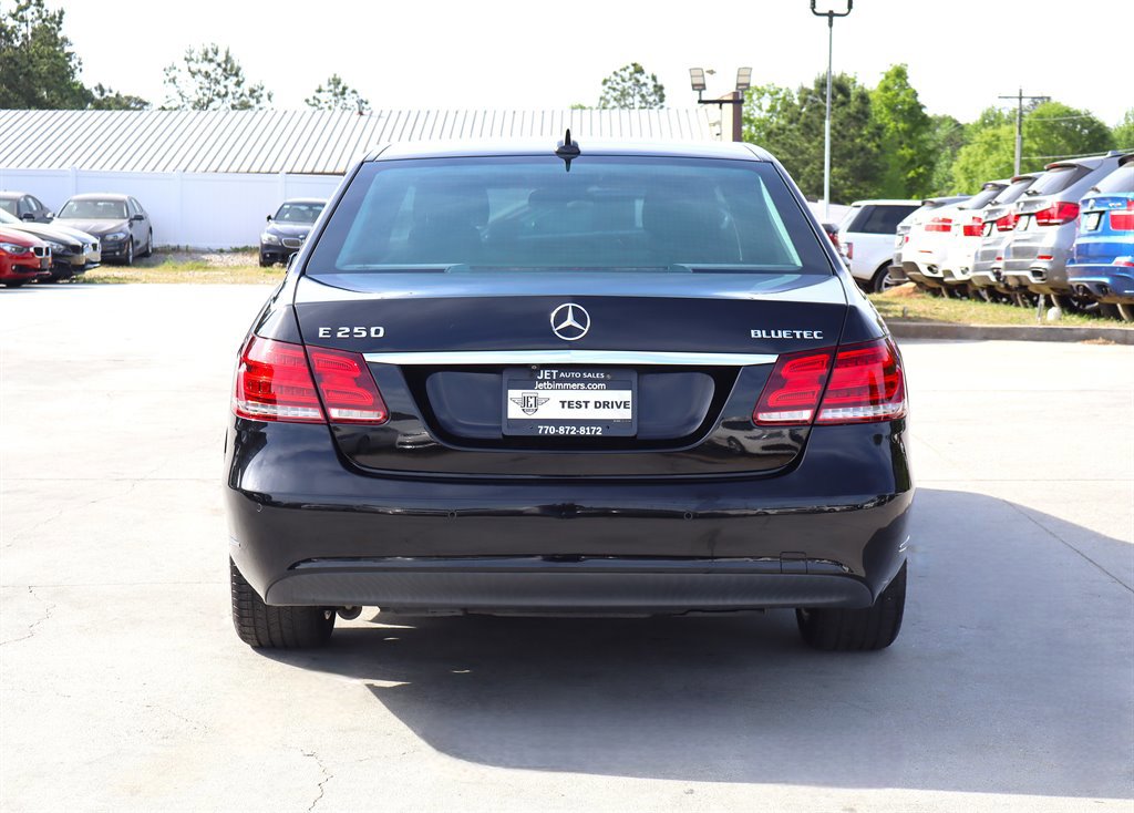 Used 2014 Mercedes-Benz E 250 BlueTEC Sedan image 6
