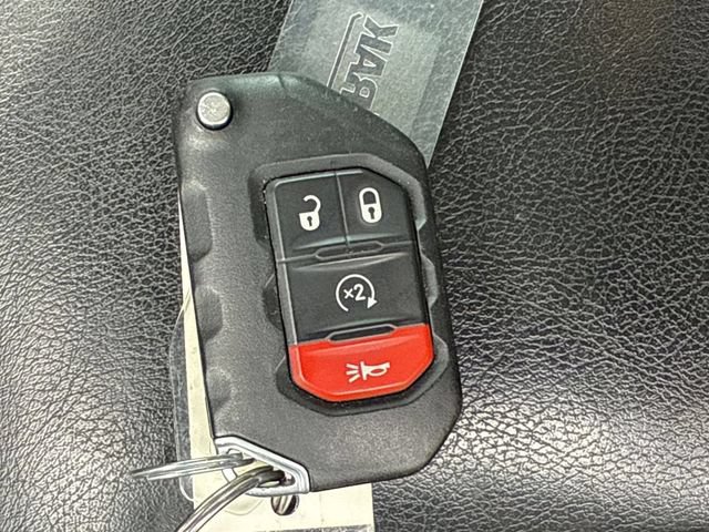 Used 2022 Jeep Gladiator Overland w/ Popular Equipment Package AWD/4WD image 33