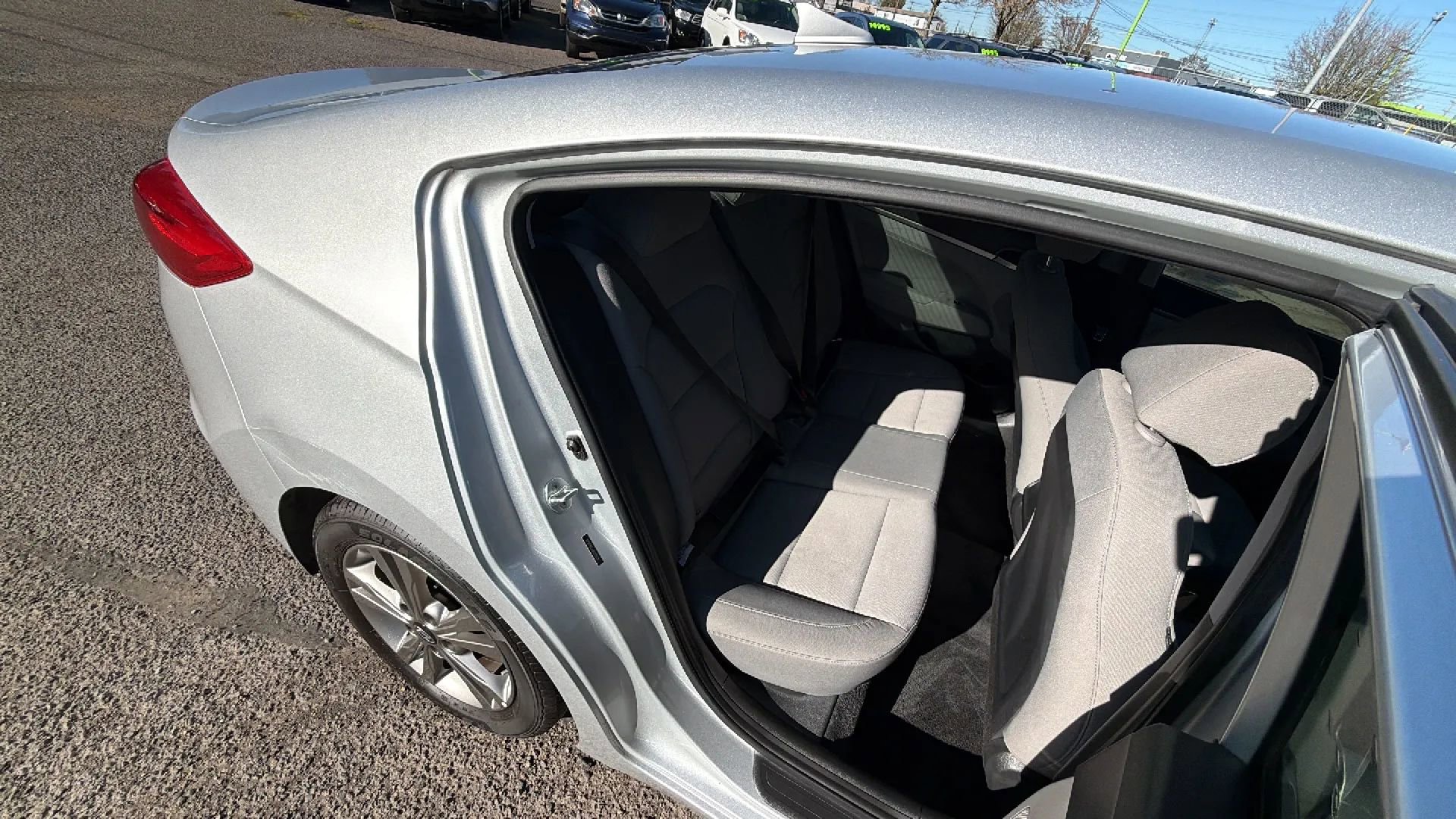 Used 2018 Hyundai Elantra SEL image 11