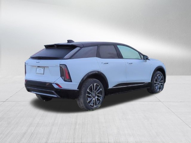 New 2027 Cadillac Optiq Sport w/ LPO, Floor Liner Package AWD/4WD image 5