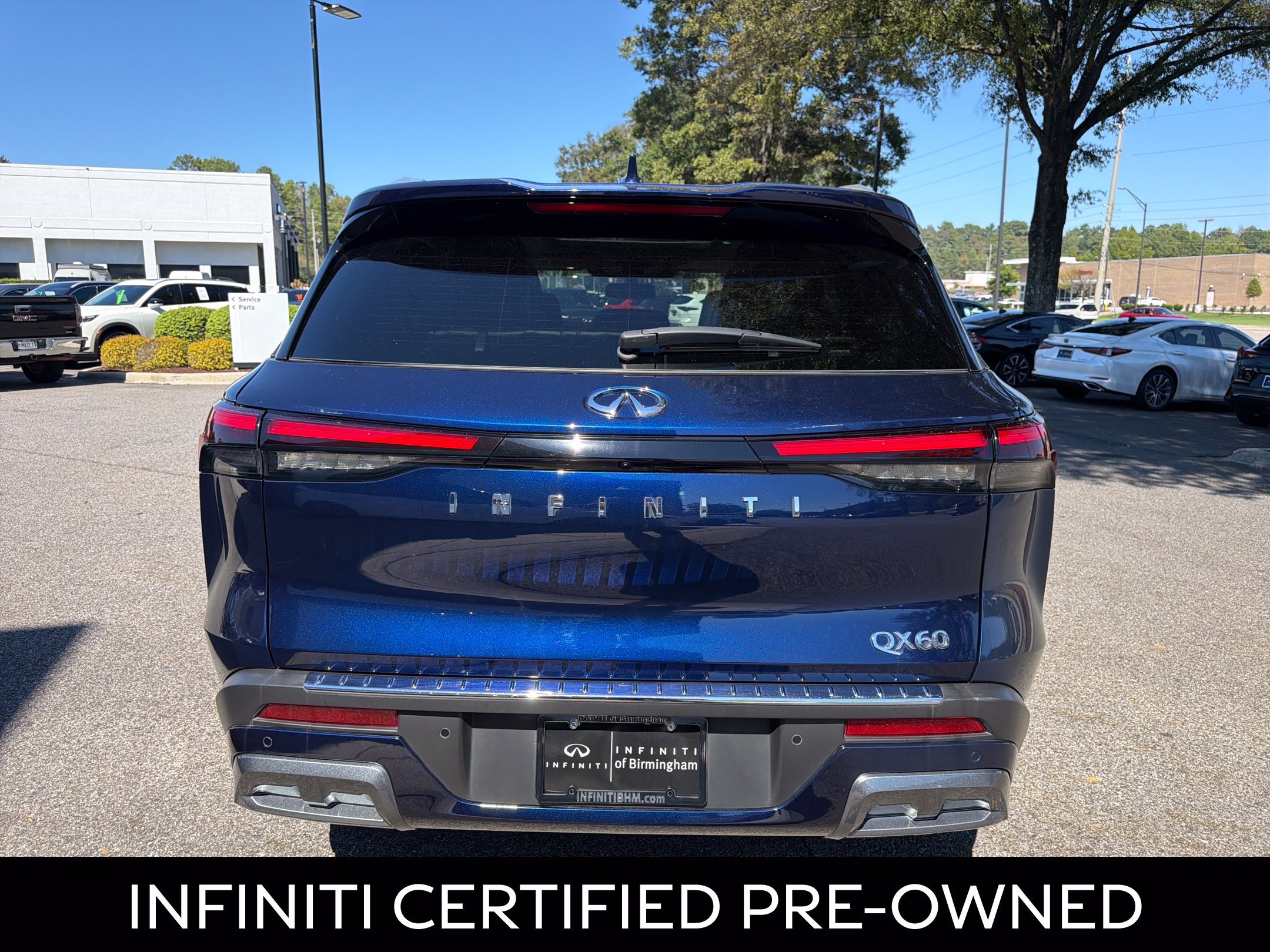 Certified 2022 INFINITI QX60 Luxe w/ Cargo Package FWD image 11