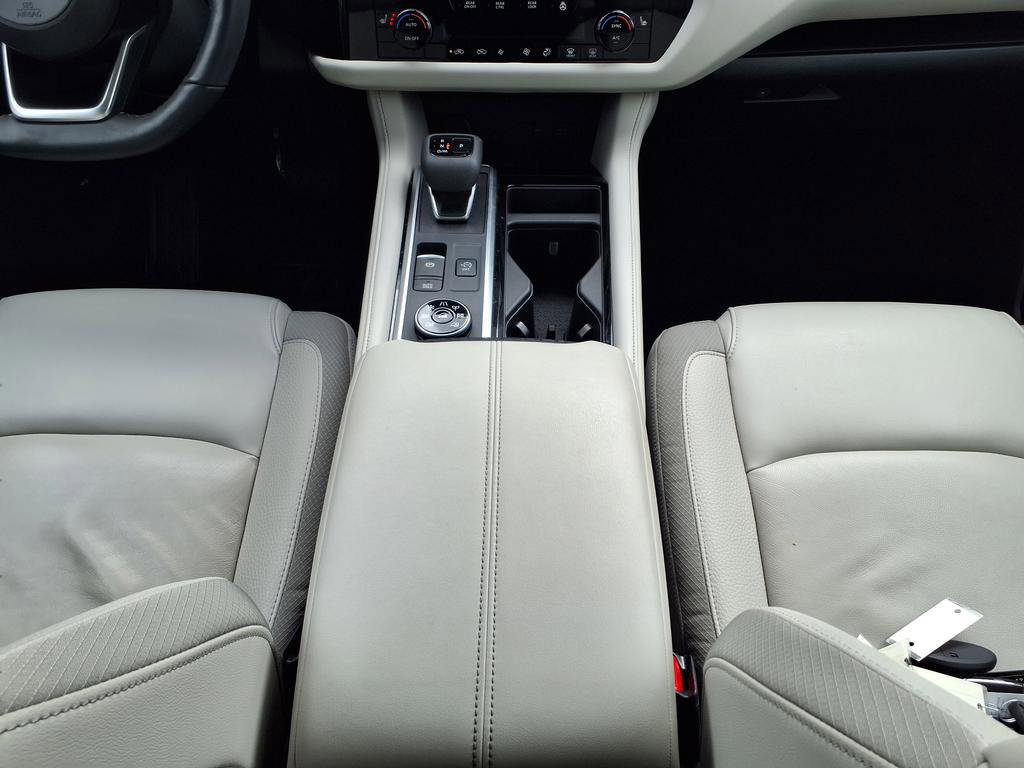 Used 2024 Nissan Pathfinder SL image 40