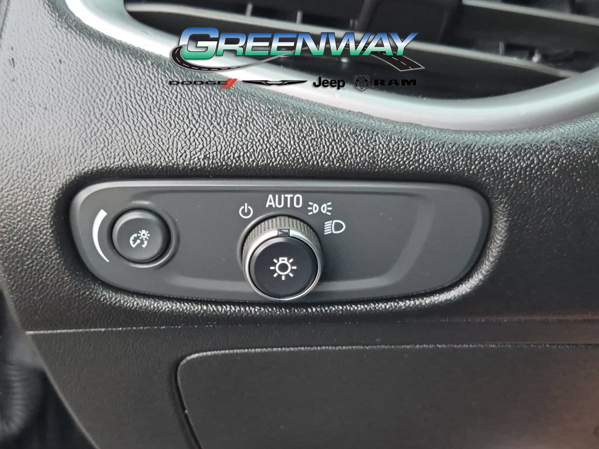 Used 2024 Chevrolet Malibu LS FWD image 22