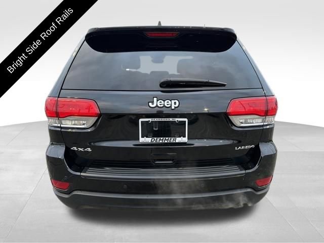 Used 2019 Jeep Grand Cherokee Laredo w/ 18" Wheel & 8.4" Radio Group image 5