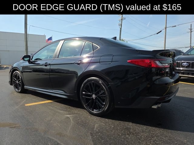 Used 2026 Toyota Camry SE FWD image 5