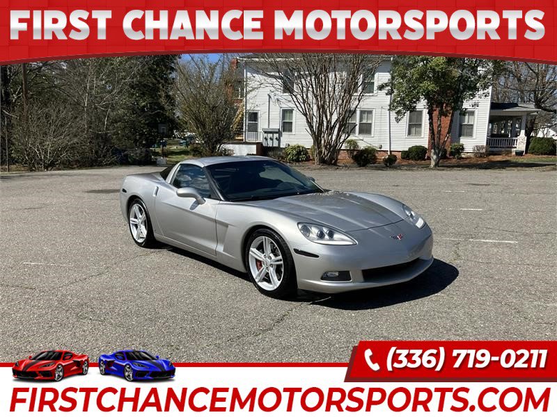 Used 2008 Chevrolet Corvette Coupe w/ Preferred Equipment Group image 1