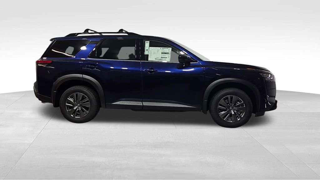 New 2025 Nissan Pathfinder SV image 6