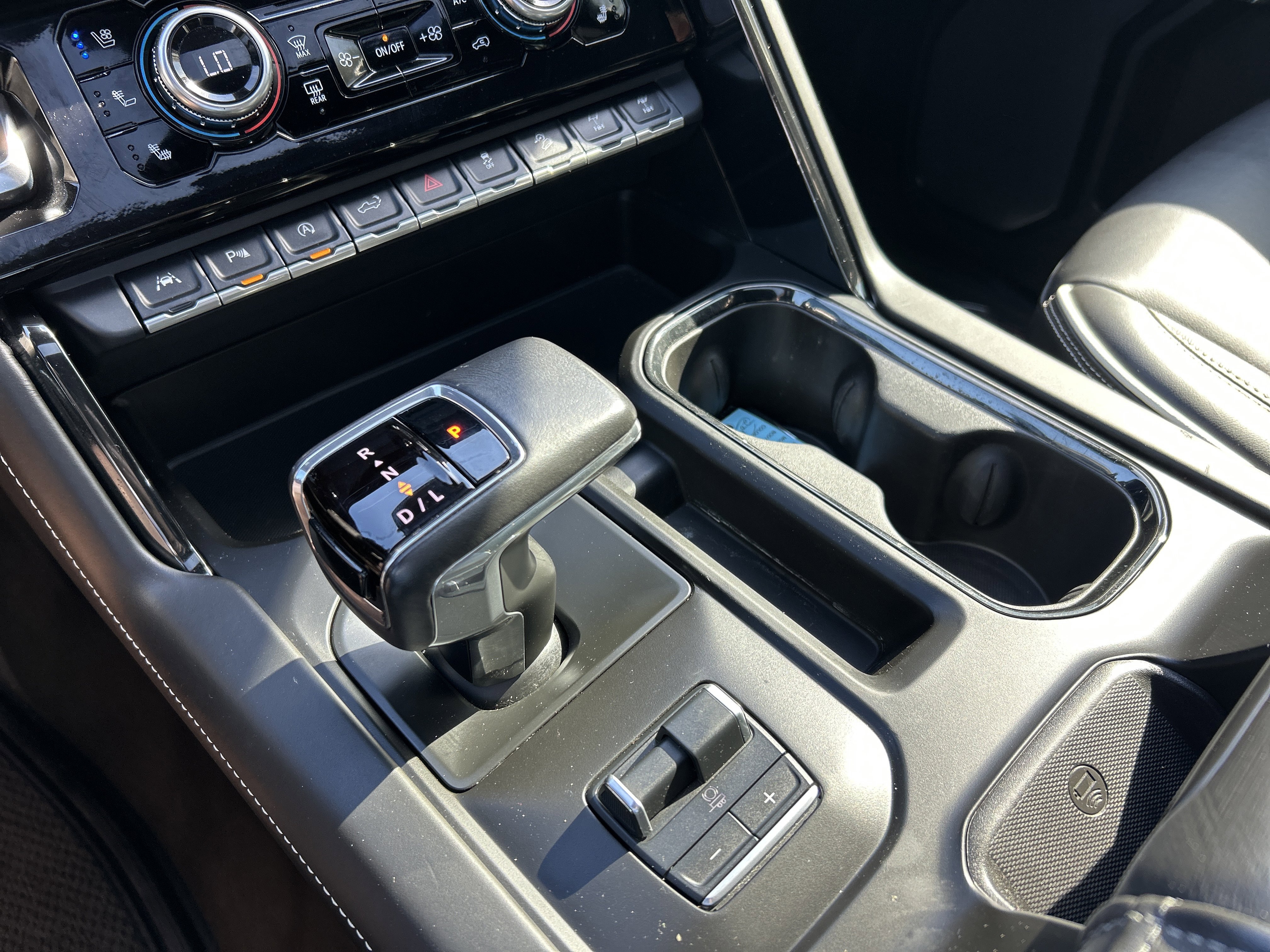 Used 2022 GMC Sierra 1500 AT4X image 27