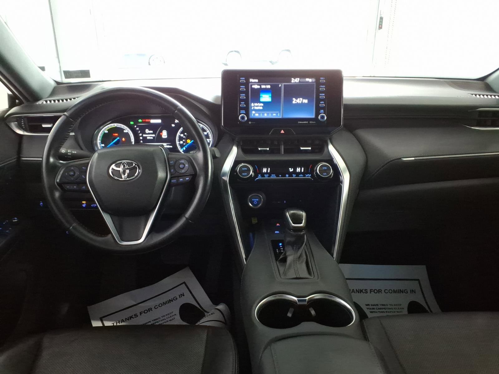 Used 2021 Toyota Venza XLE w/ Softex Package image 14