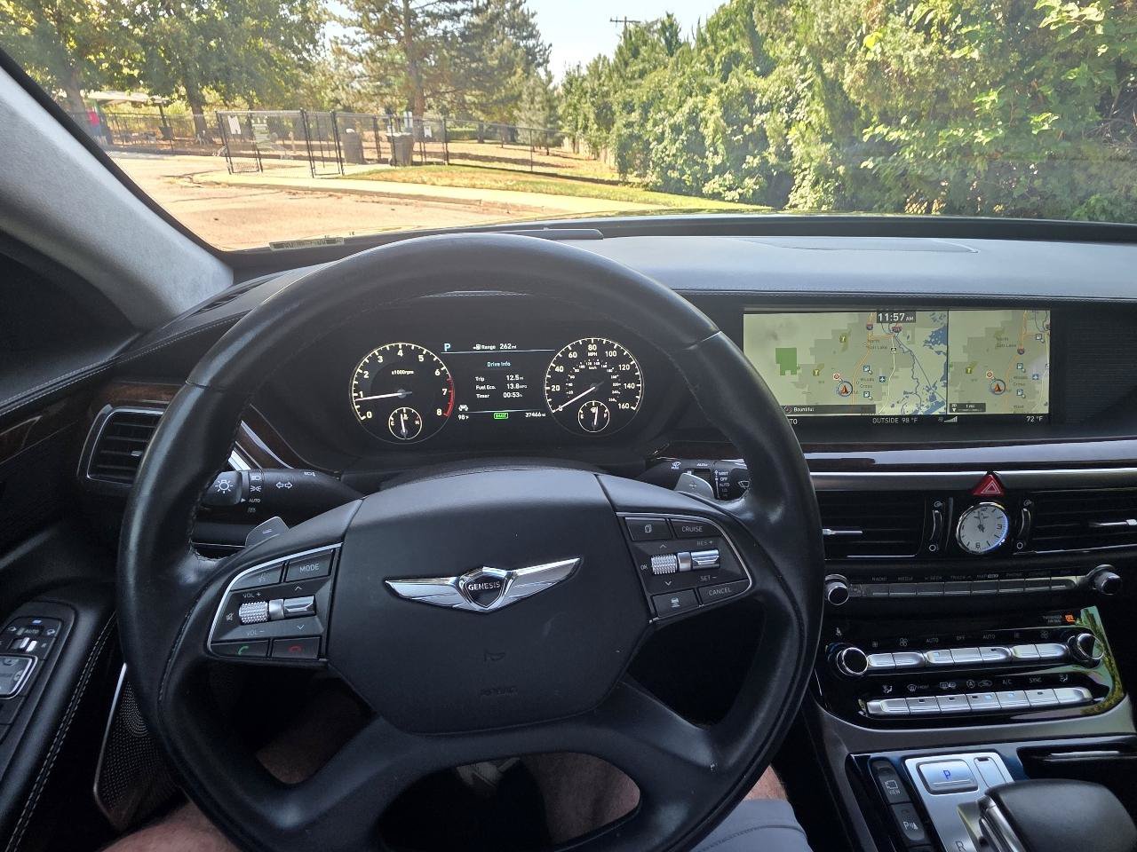 Used 2018 Genesis G90 5.0 Ultimate AWD/4WD image 16