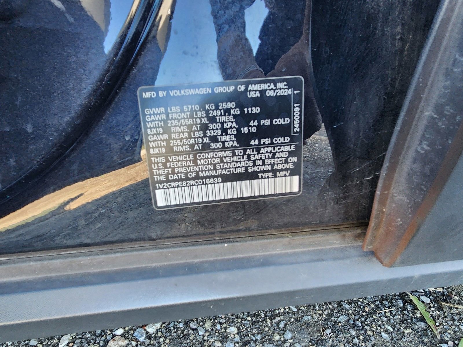 Used 2024 Volkswagen ID.4 Pro image 24