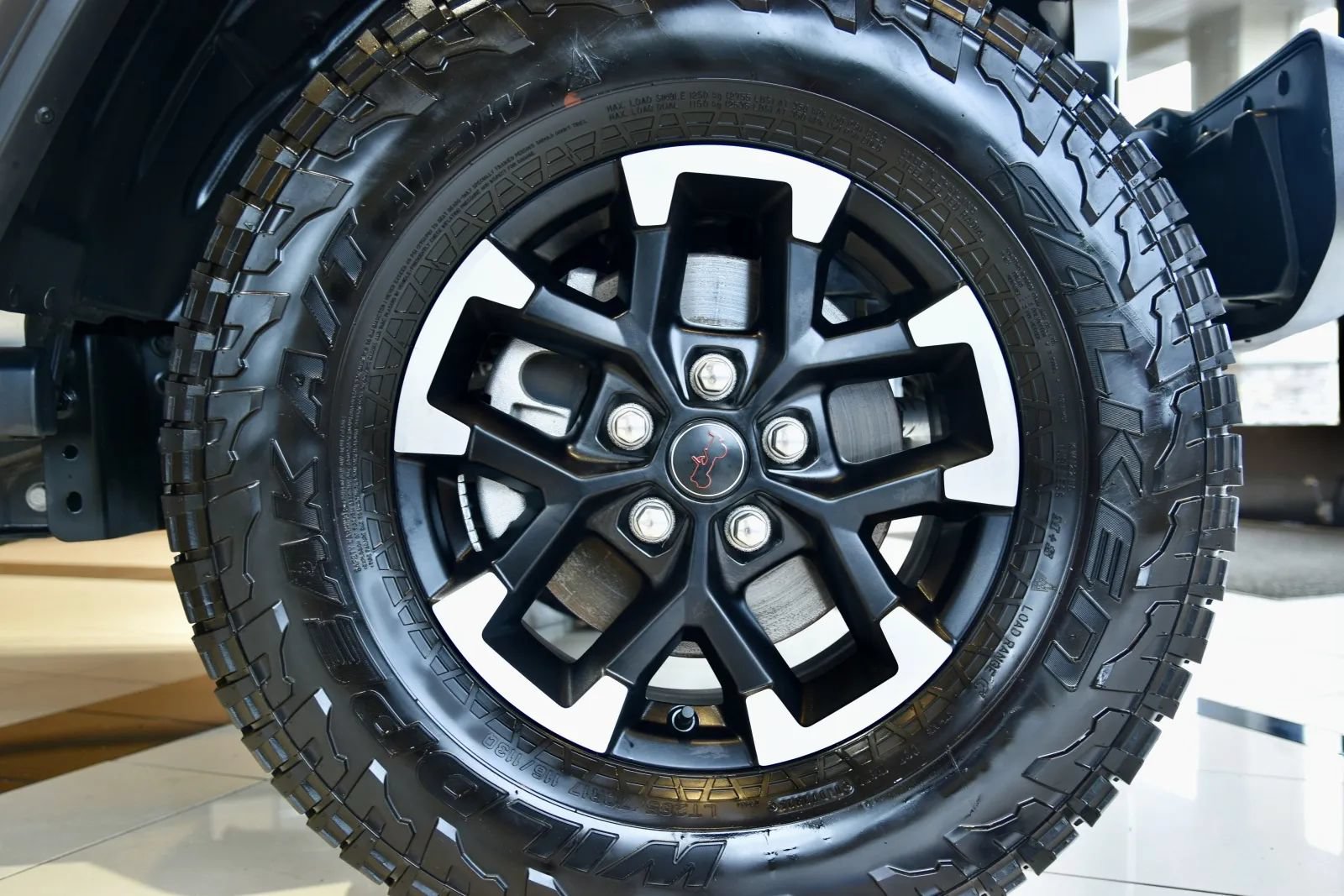 Used 2026 Jeep Gladiator Rubicon AWD/4WD image 12