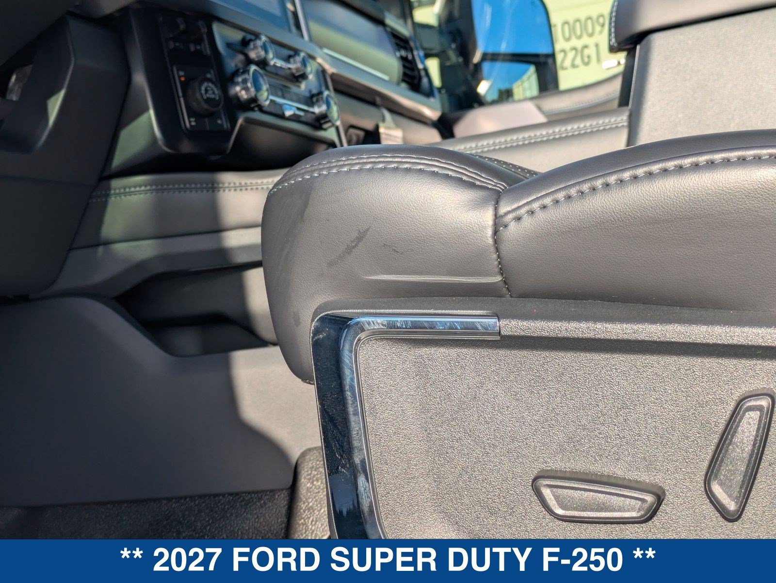 New 2027 Ford F250 Platinum w/ Tremor Off-Road Package AWD/4WD image 25
