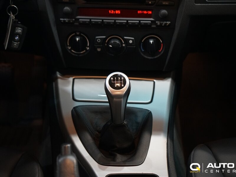 Used 2007 BMW 323i Sedan RWD image 15