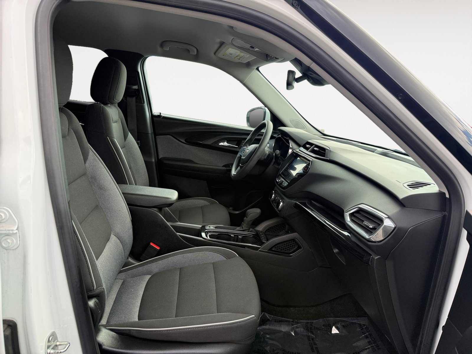 Used 2023 Chevrolet TrailBlazer LT w/ Convenience Package AWD/4WD image 19