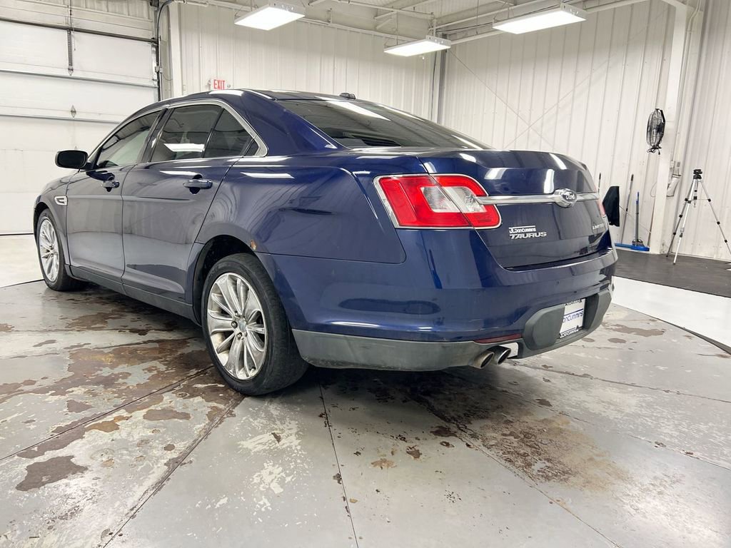 Used 2011 Ford Taurus Limited FWD image 4