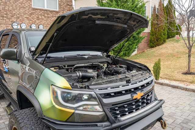 Used 2017 Chevrolet Colorado ZR2 w/ LPO, Premium Interior Package image 17