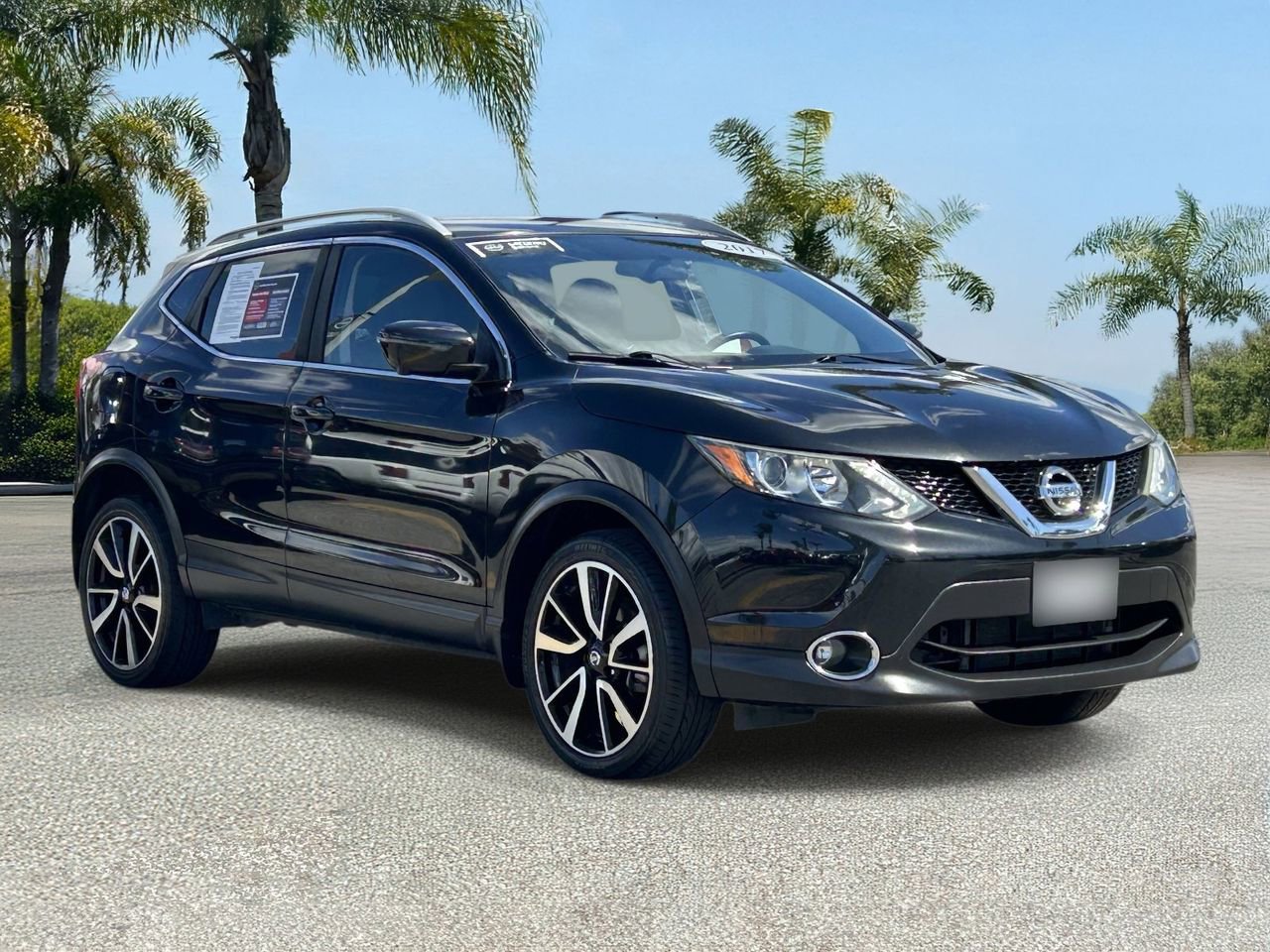 Certified 2017 Nissan Rogue Sport SL FWD image 6
