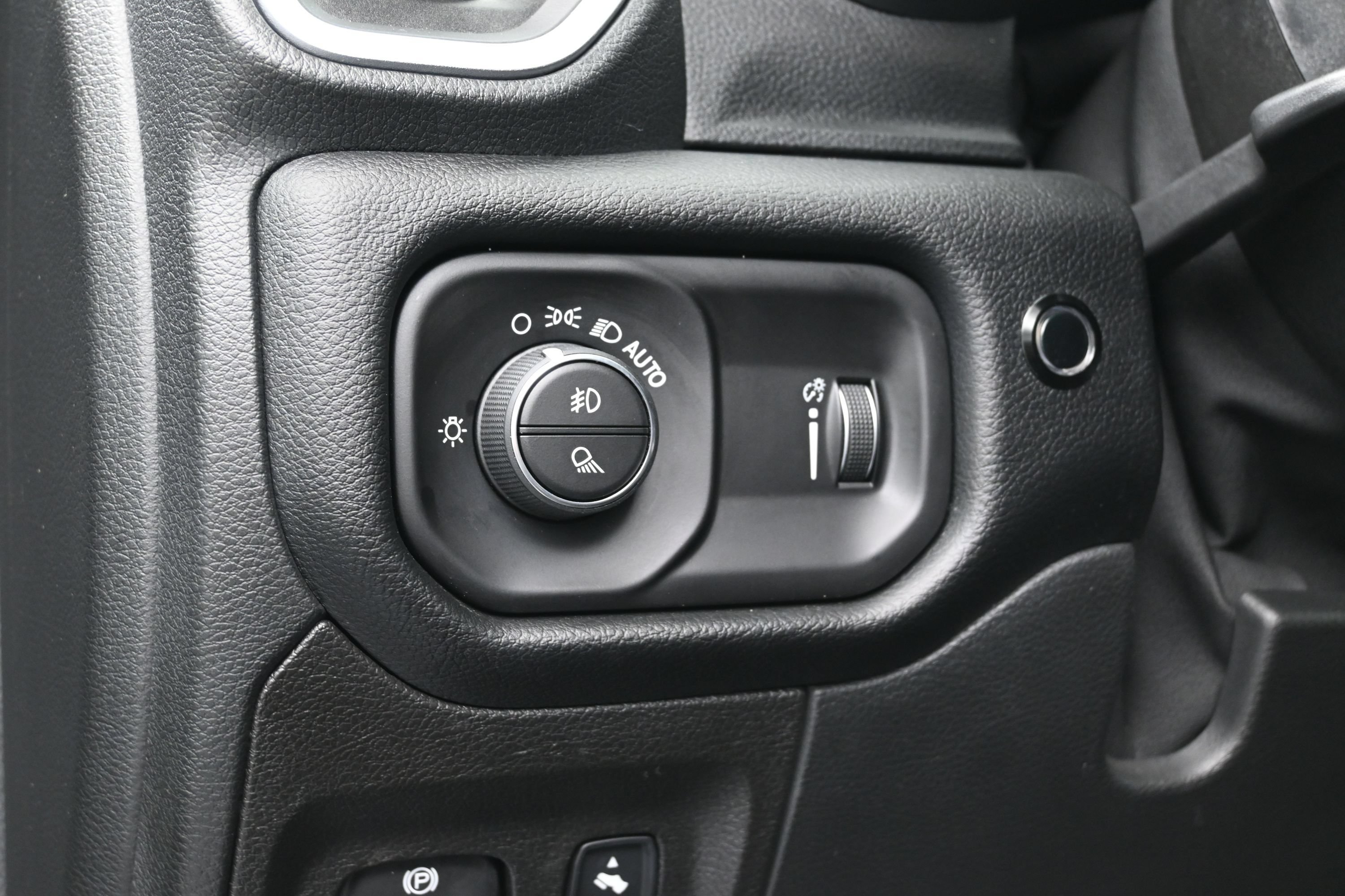 Used 2022 RAM 1500 Big Horn AWD/4WD image 23