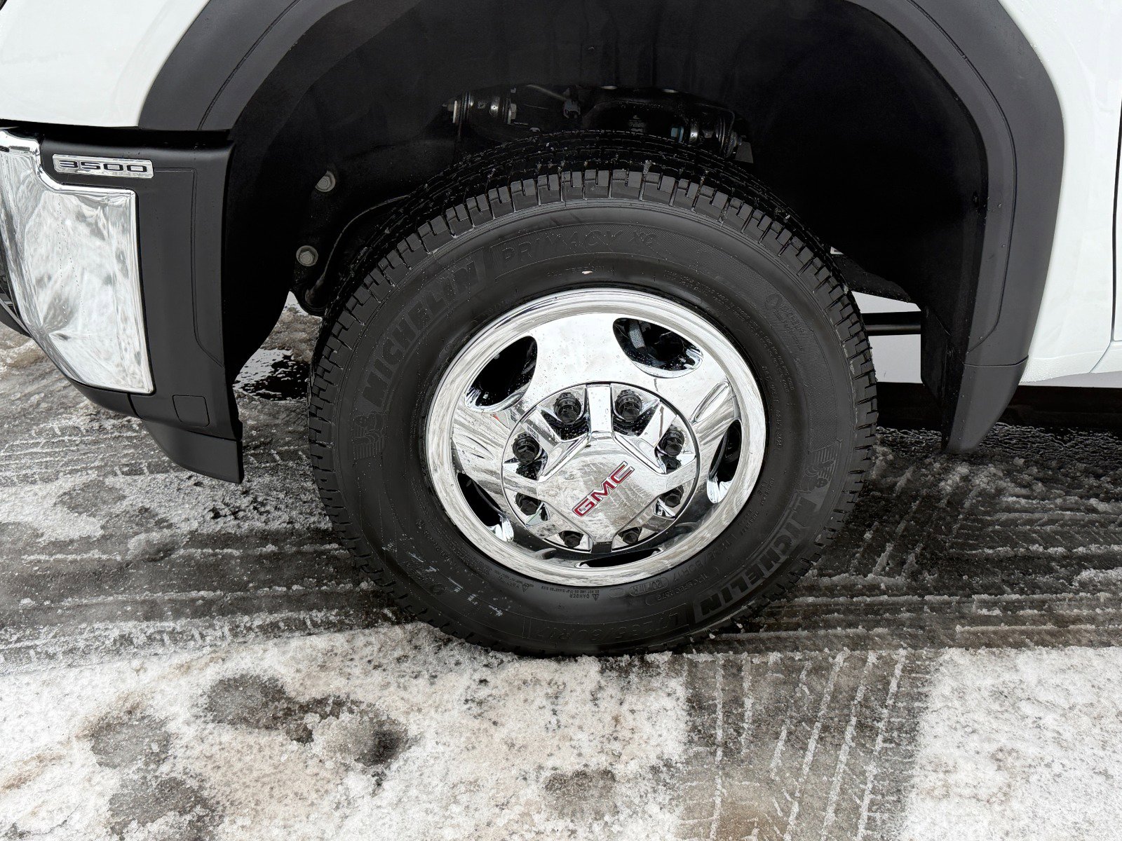 New 2026 GMC Sierra 3500 SLE w/ Preferred Package image 9