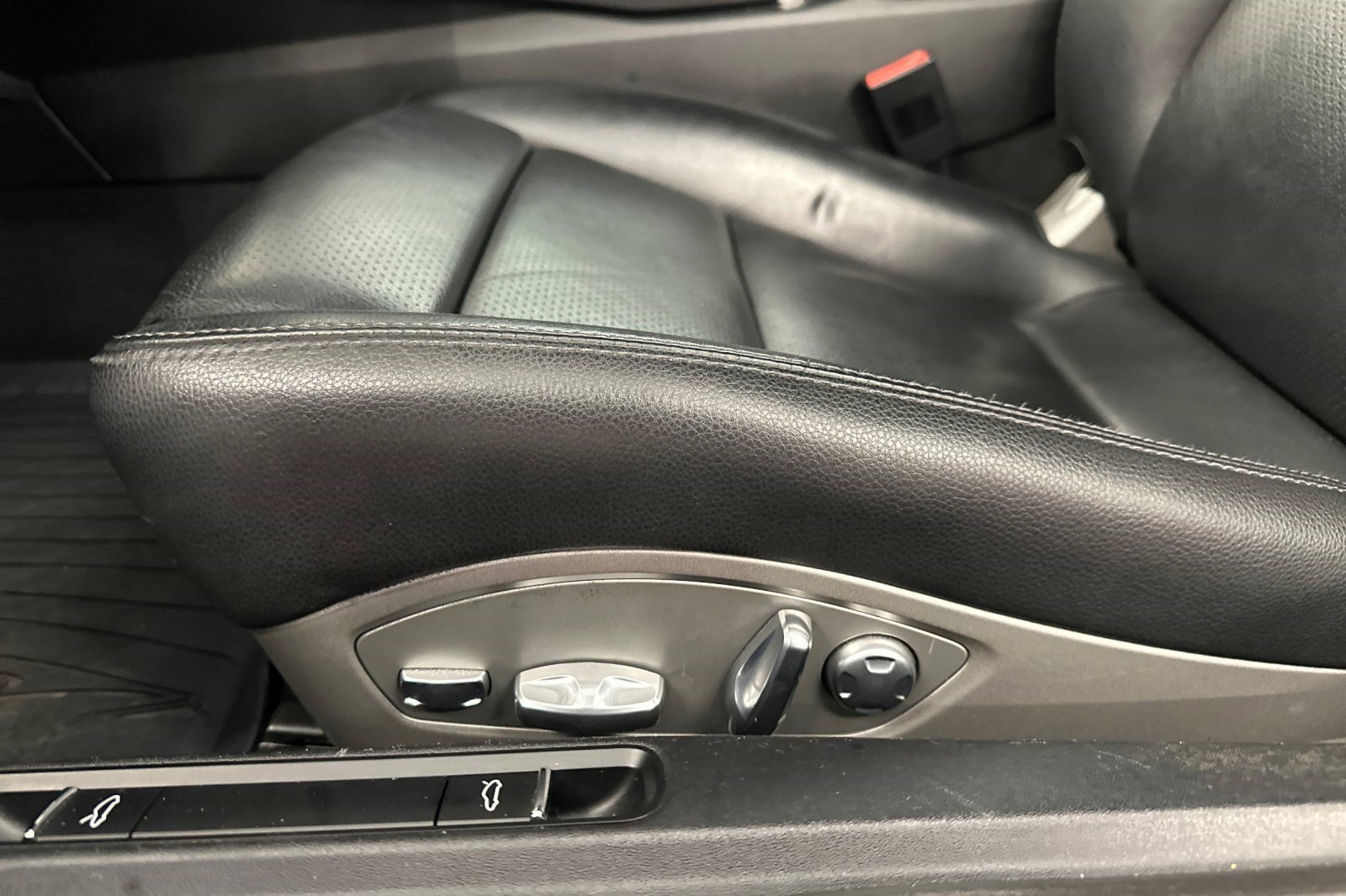 Used 2016 Porsche 911 Carrera image 16