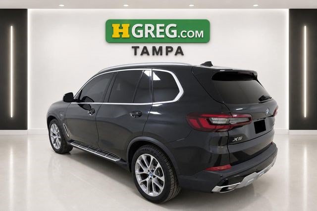 Used 2022 BMW X5 xDrive45e w/ Climate Comfort Package AWD/4WD image 2