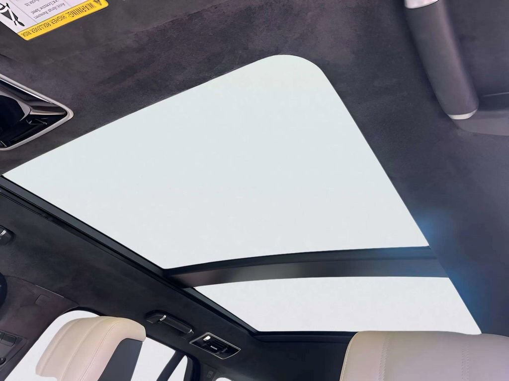 Used 2021 Land Rover Range Rover Westminster Edition image 21