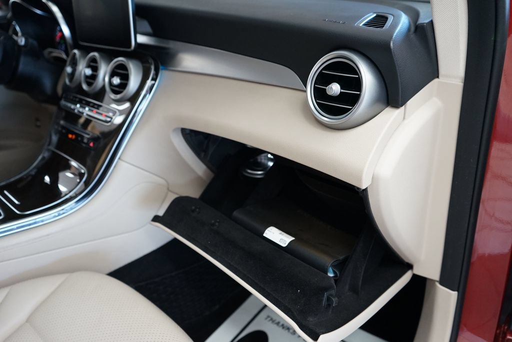 Used 2017 Mercedes-Benz GLC 300 4MATIC image 41