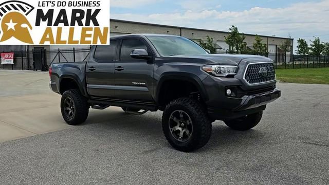 Used 2019 Toyota Tacoma TRD Off-Road AWD/4WD image 2