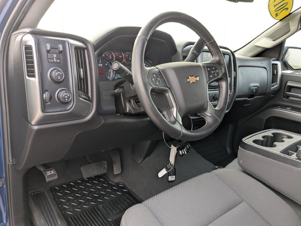 Used 2019 Chevrolet Silverado 1500 LT w/ All Star Edition AWD/4WD image 2