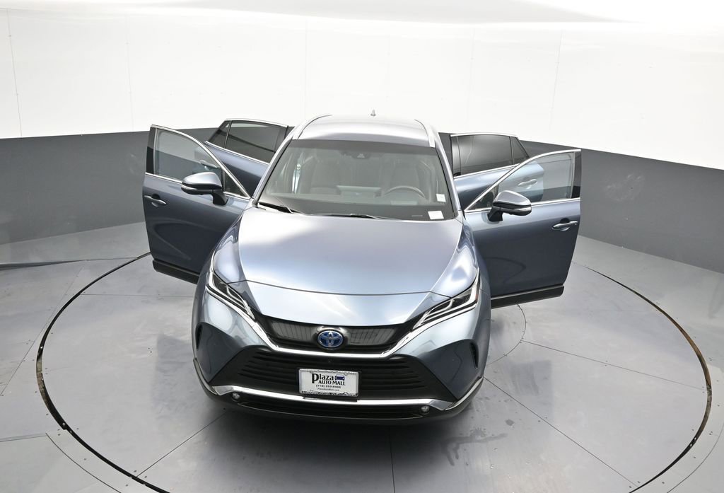 Certified 2024 Toyota Venza Limited image 45