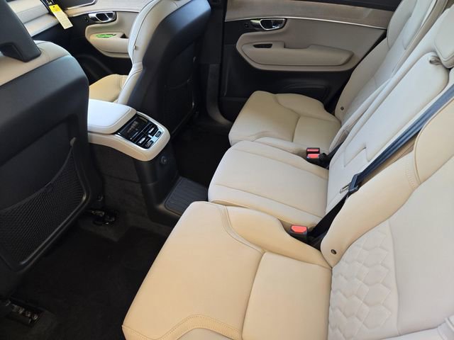 Used 2025 Volvo XC90 T8 Core image 33