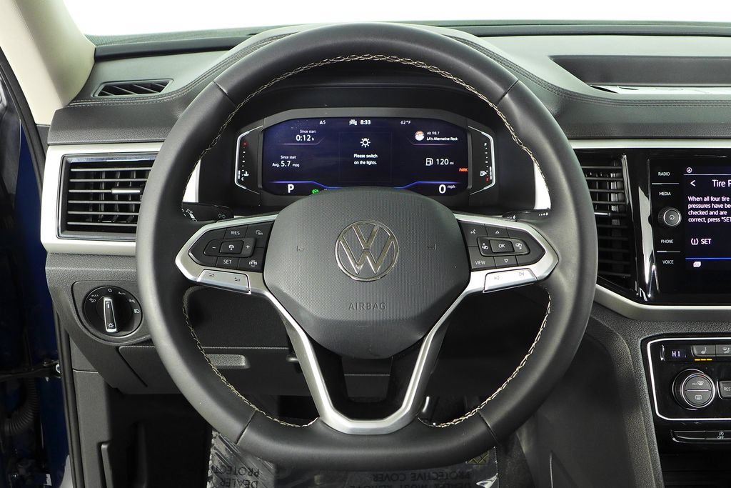 Certified 2023 Volkswagen Atlas SE w/ Black Wheel Package FWD image 27