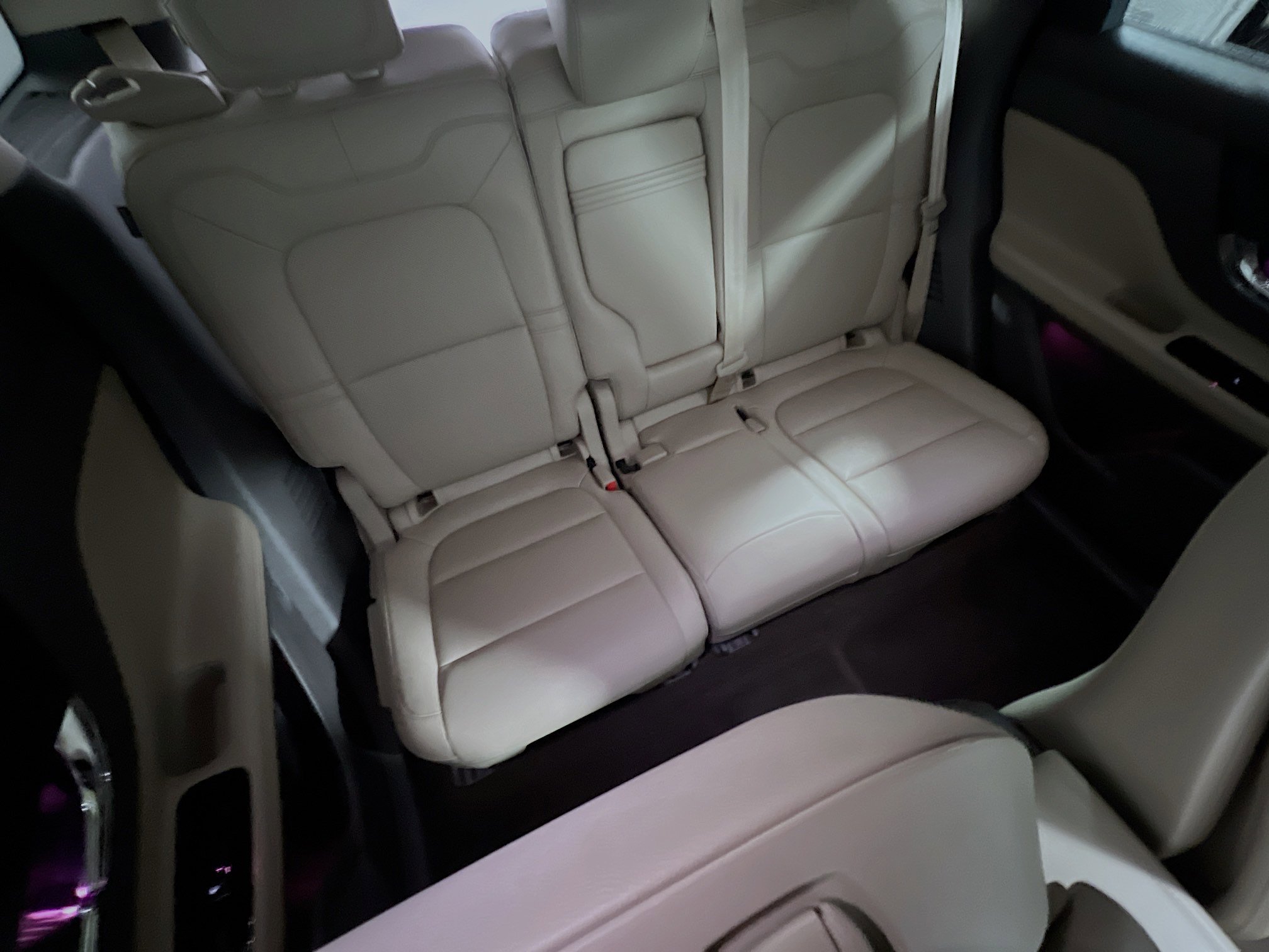 Used 2020 Lincoln Corsair FWD w/ Convenience Package image 33