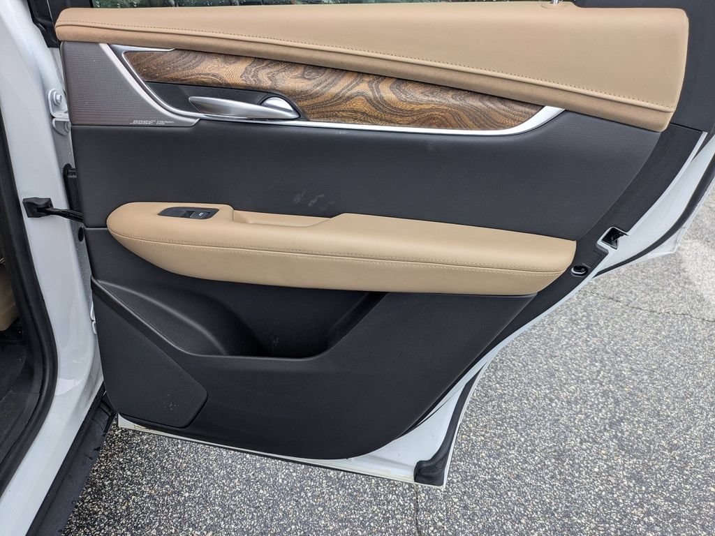 Used 2023 Cadillac XT5 Sportv w/ Platinum Package AWD/4WD image 37