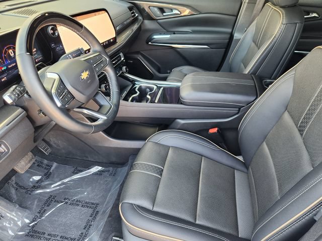 Used 2025 Chevrolet Traverse High Country AWD/4WD image 4