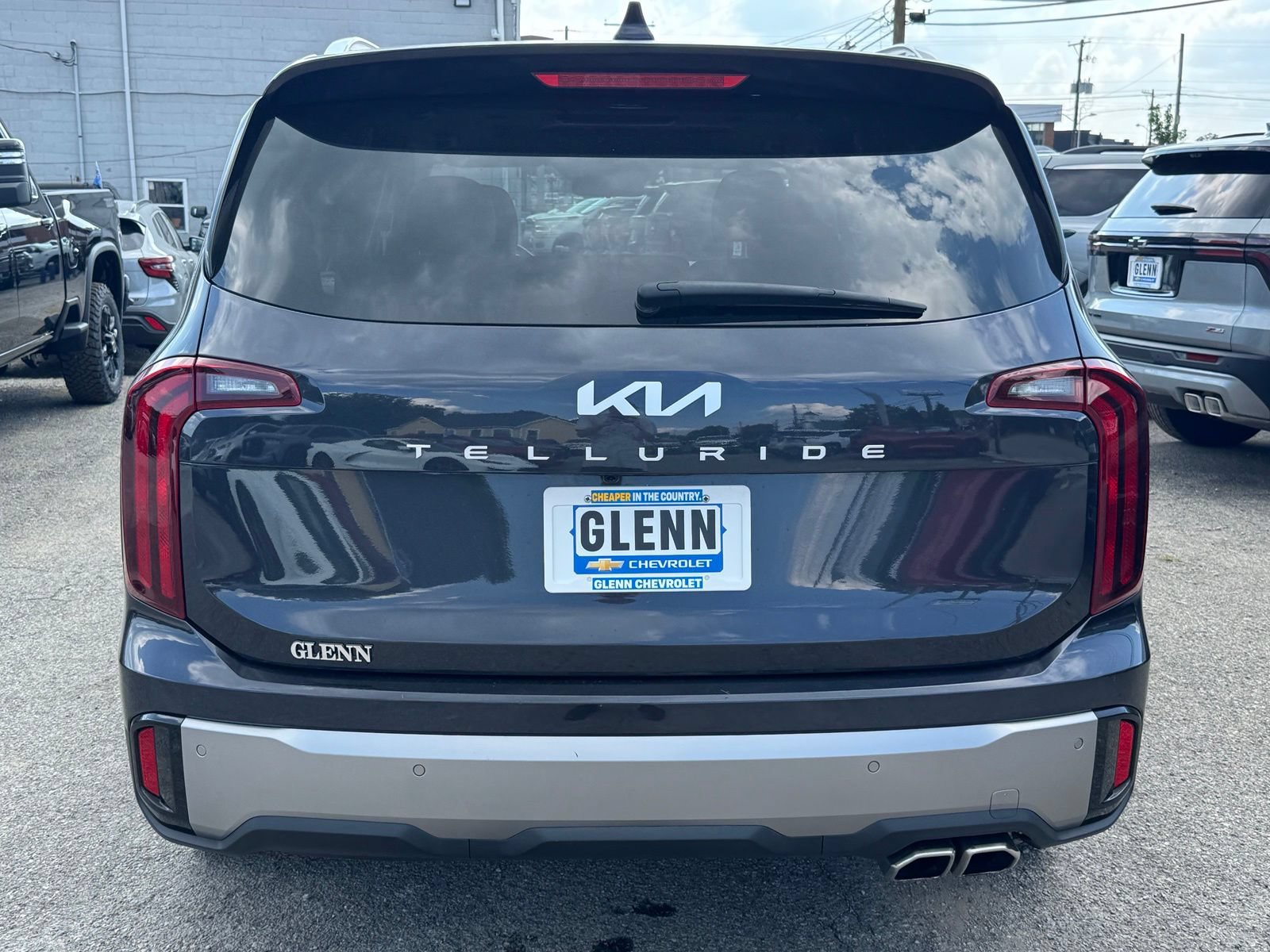 Used 2025 Kia Telluride S FWD image 5